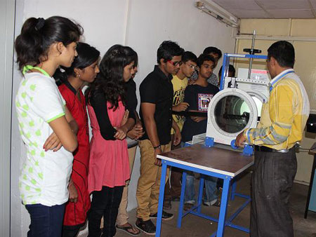 ESA LAB PHOTO1