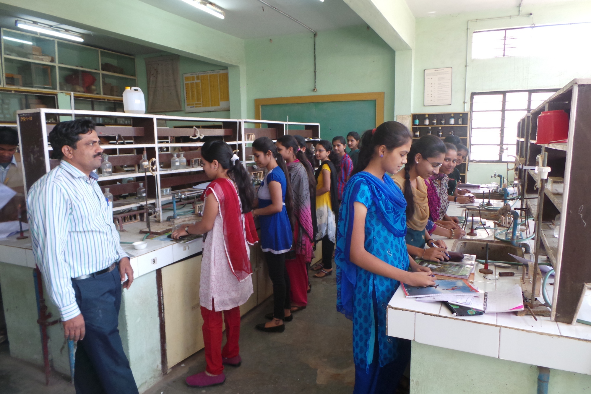 ENGG CHY LAB