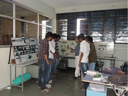 INDUSTRIAL HYDRAULICS PNEUMATICS LAB